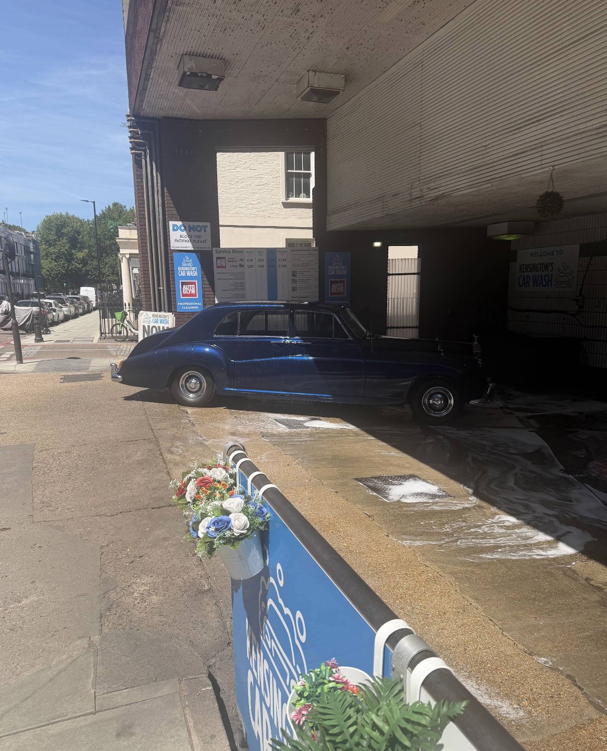 Vintage Phantom V: under the canopy at Kensington's Car Wash