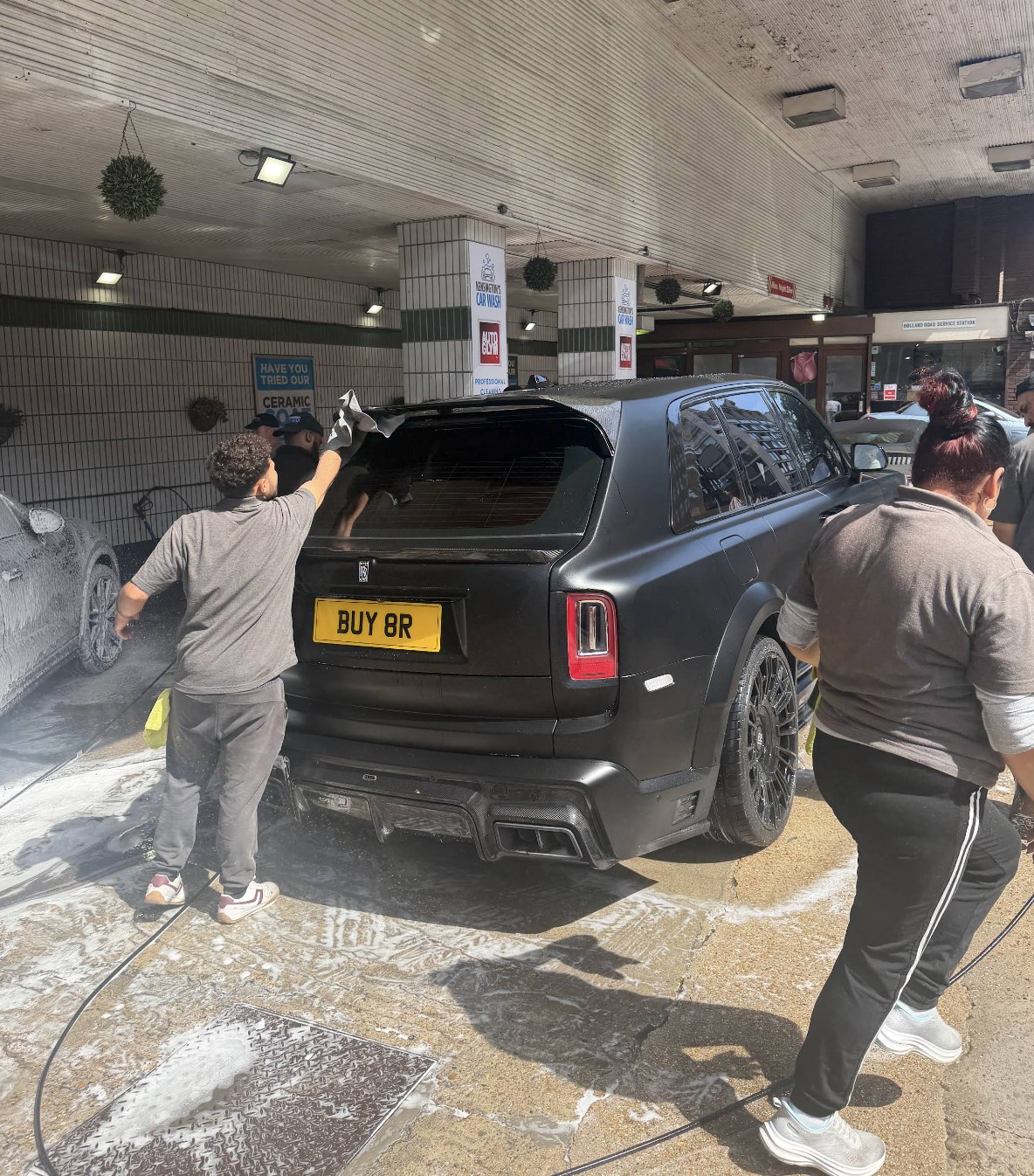 Rolls-Royce Cullinan: getting the full treatment at Kensington's Car Wash